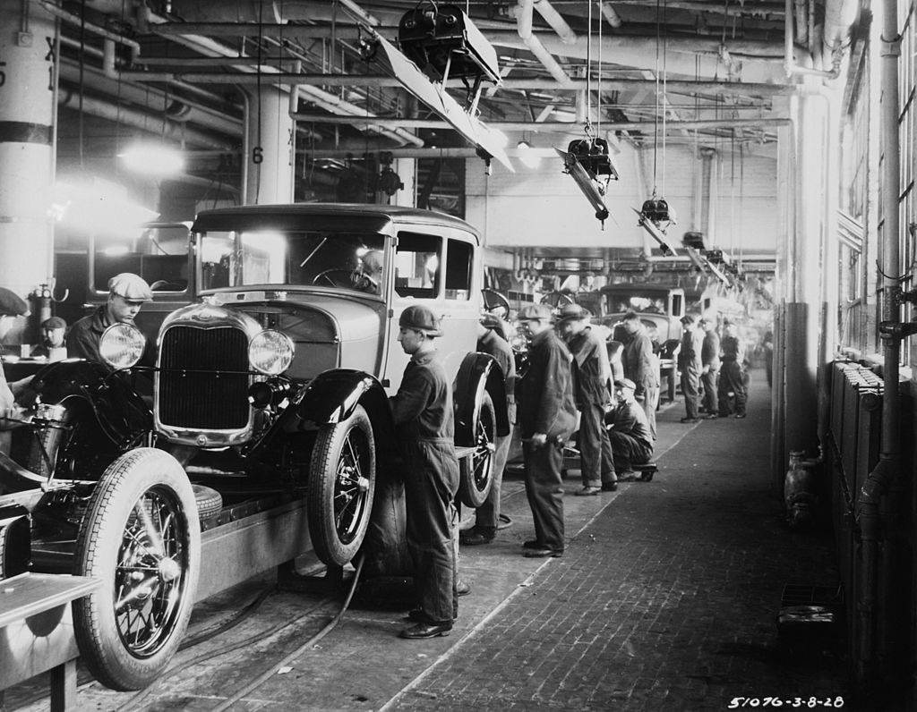 Podcast: The car company aiming to bring back US manufacturing