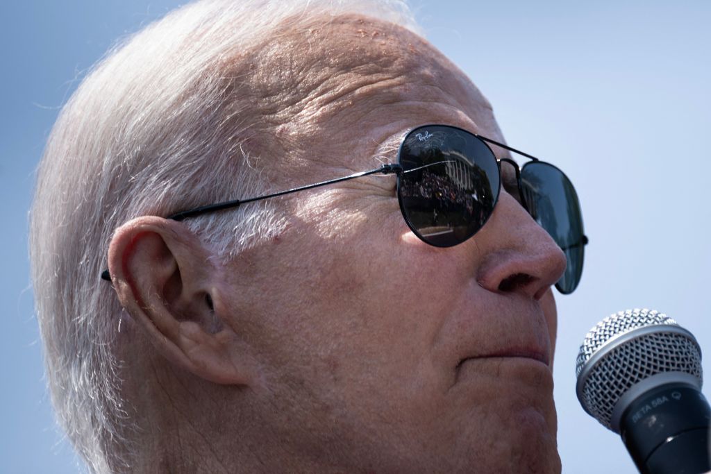 Biden gives Trump the silent treatment