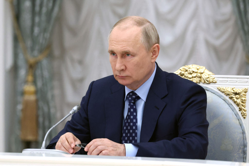 Why sanctions aren’t turning Putin’s oligarchs against him - The ...