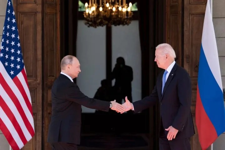 NextImg:Putin joins Team Biden