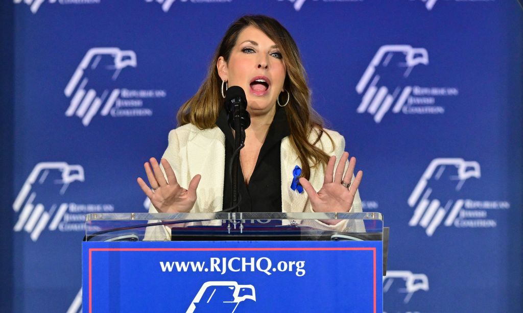 NextImg:Ronna waves goodbye to the RNC