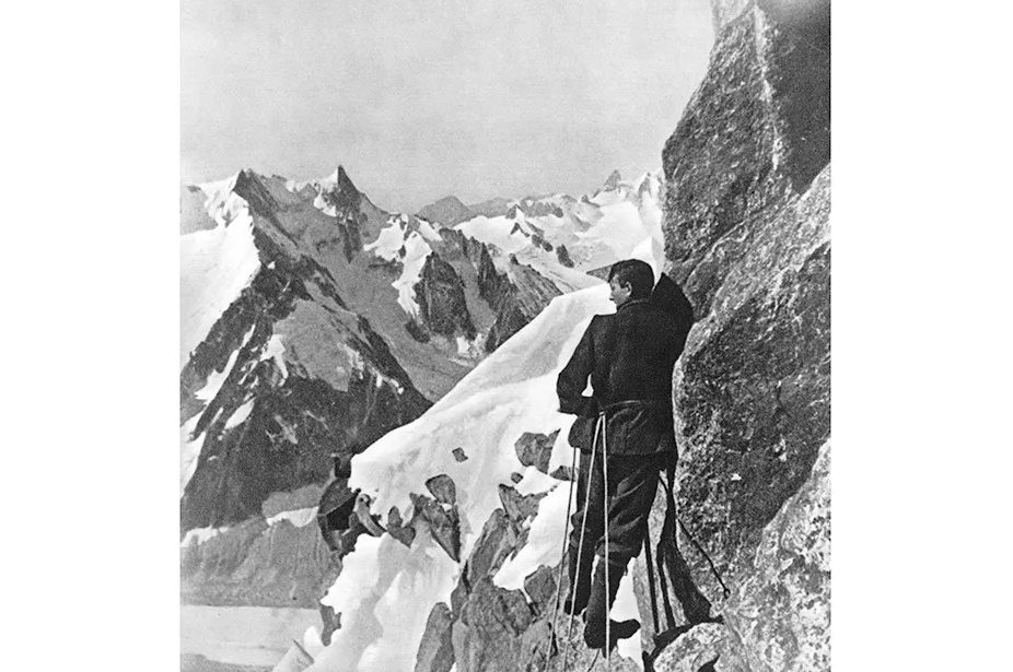 George Mallory bookended the twentieth century history of Everest with his pioneering attempts in the 1920s to climb the mountain — and with the spe