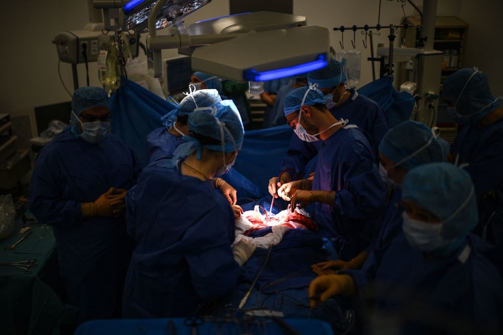 Organ transplant in Paris (Getty)