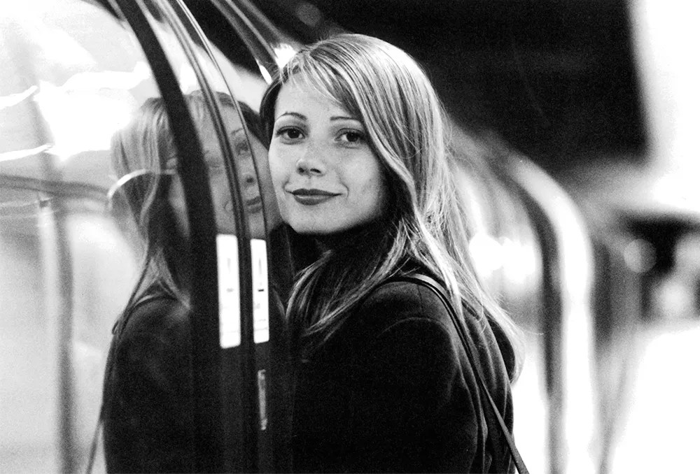 Gwyneth Paltrow on the set of Sliding Doors, 1998 (Getty)