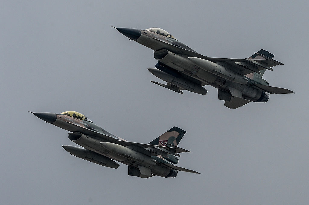 F-16